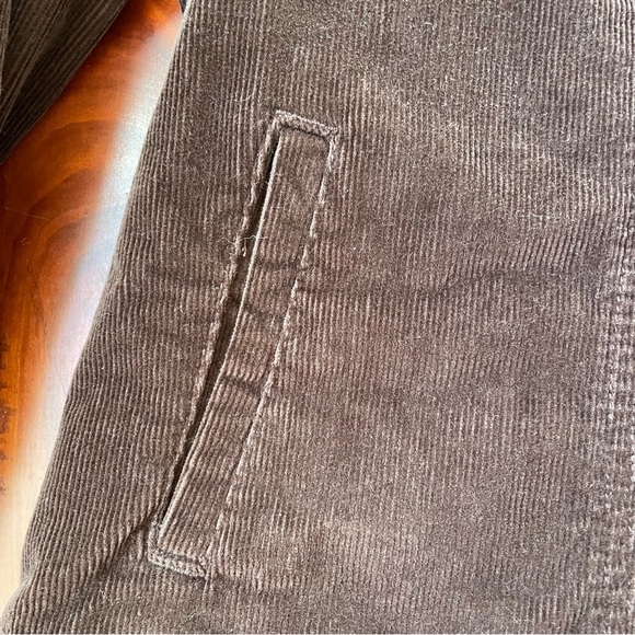 Vintage St. John's Bay Corduroy Botton-Up - Picture 6 of 7